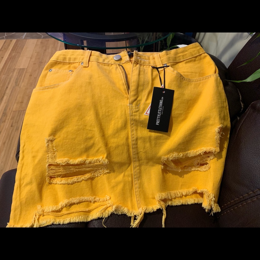 Women’s Yellow Jean skirt